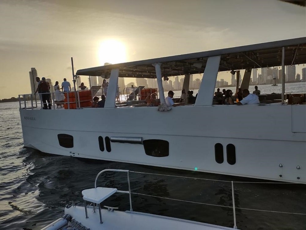 Cena Fin de Año en Catamaran - Image 11